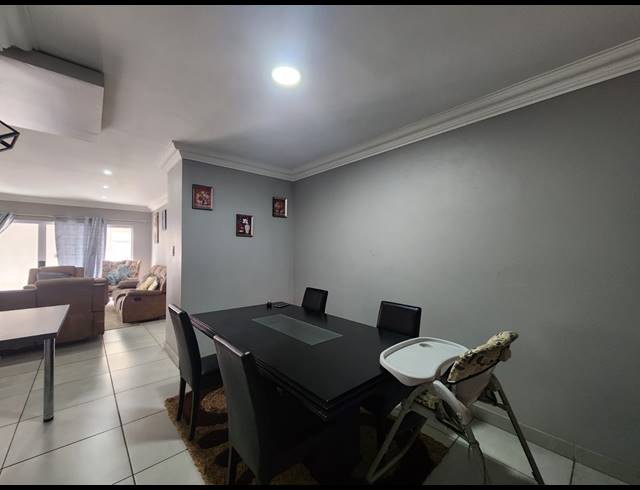 3 BEDROOM TOWNHOUSE FOR SALE IN ARCON PARK